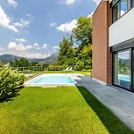 Villa Girandola With Private, Heated Pool