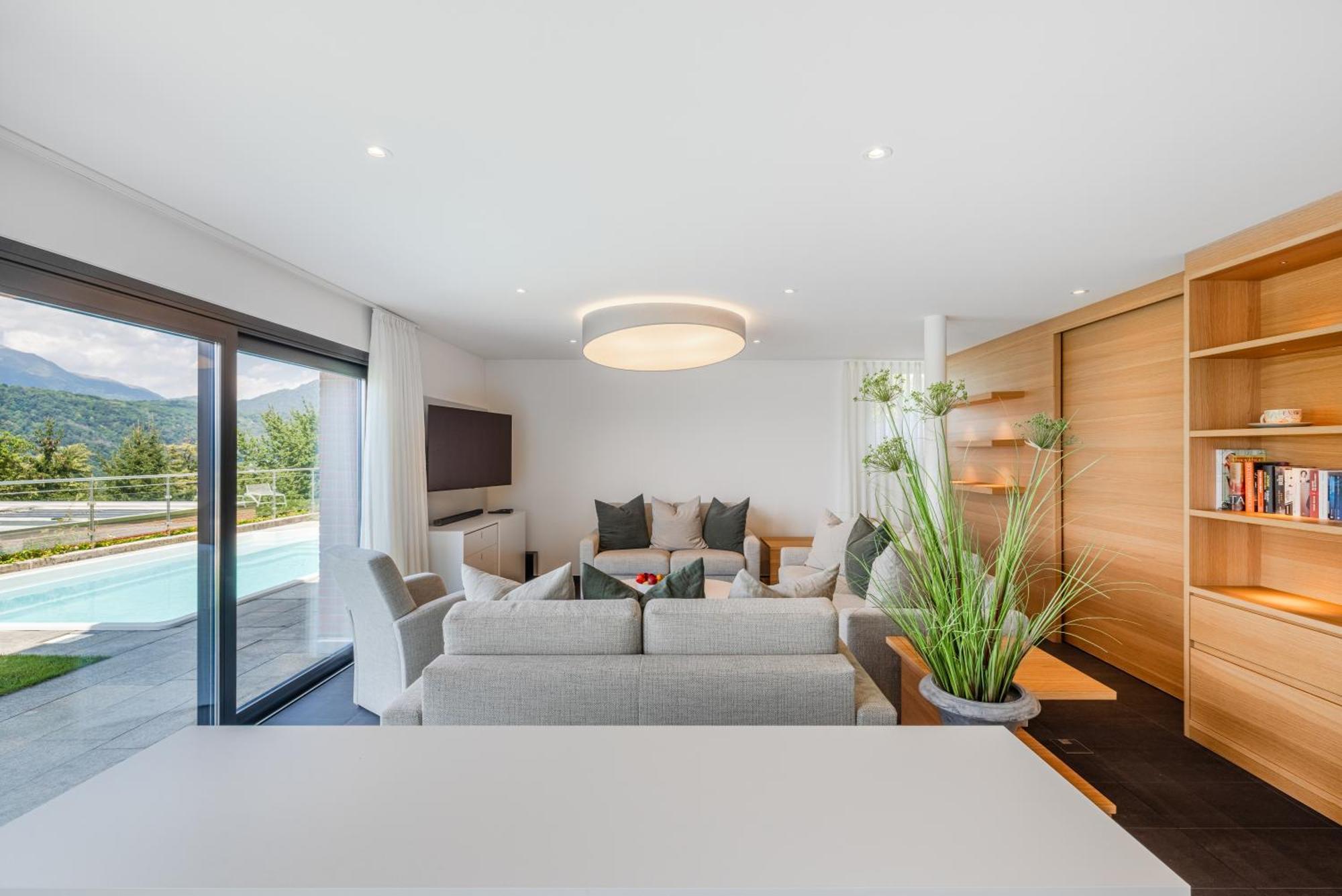 Girandola With Private, Heated Pool Lugano